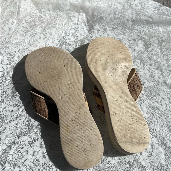 Christian Dior Beige logo slipper in  size 5(35 1/2) - Picture 8 of 10
